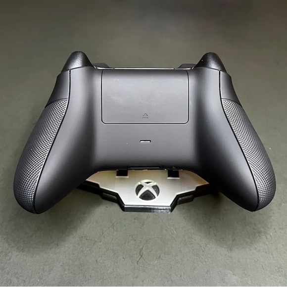 Microsoft Xbox Premium Custom Modded Controller with LEDs “Lightning” - Picture 5 of 5